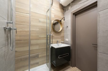 Cabină de duș sau cadă: Alegerea perfectă pentru baia ta
